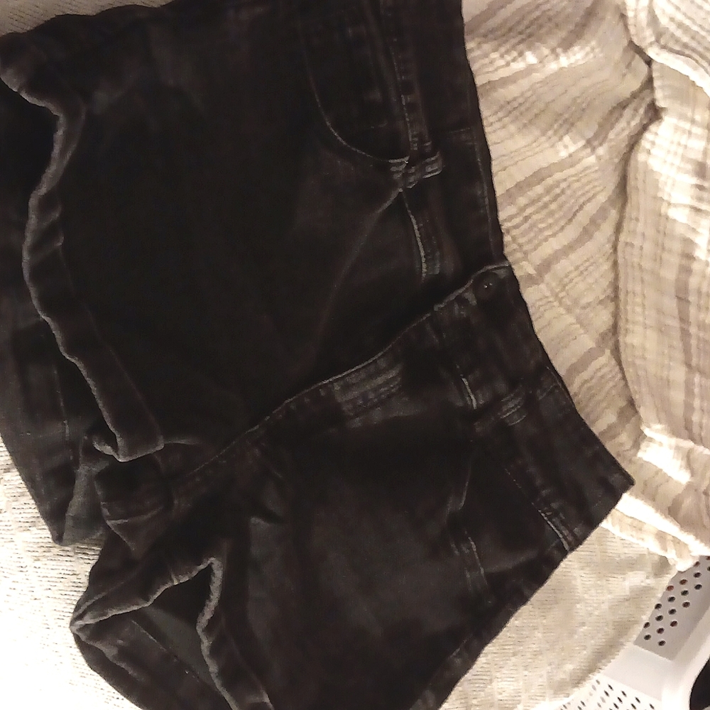 No Boundry Black Shorts